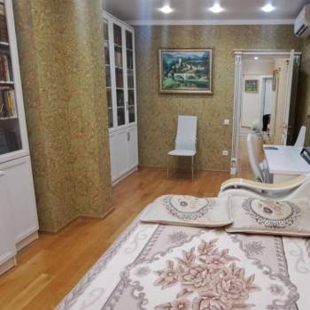Сдается Многокомнатная квартира, 165 м²