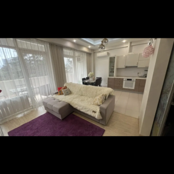 Сдается 1-комнатная квартира, 61 м²
