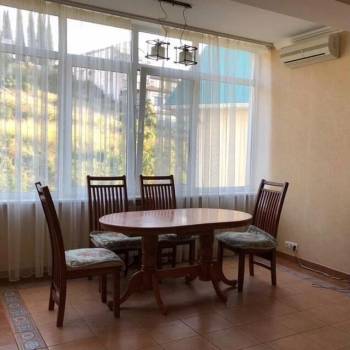 Продается 3-х комнатная квартира, 118 м²