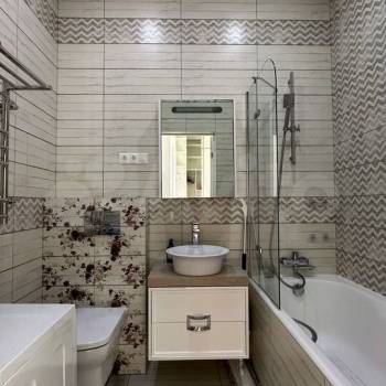 Сдается 1-комнатная квартира, 42 м²