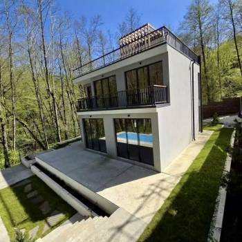 Продается Дом, 260 м²