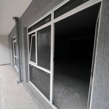 Продается 1-комнатная квартира, 105,5 м²