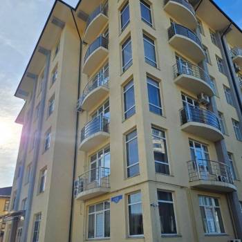 Продается 2-х комнатная квартира, 113 м²