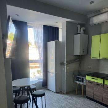 Продается 1-комнатная квартира, 32 м²