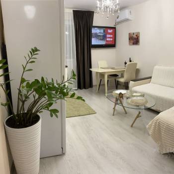 Продается 1-комнатная квартира, 35 м²