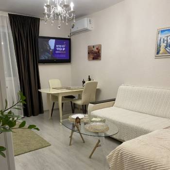 Продается 1-комнатная квартира, 35 м²
