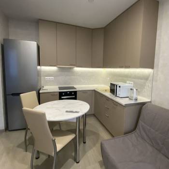 Сдается 1-комнатная квартира, 41 м²