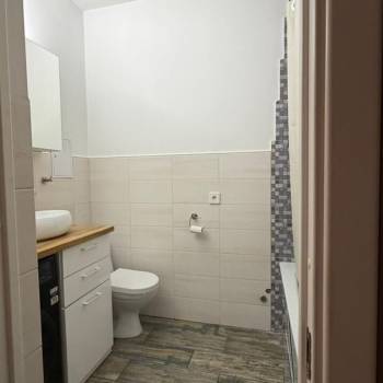 Продается 1-комнатная квартира, 30,8 м²