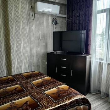 Продается 1-комнатная квартира, 43 м²