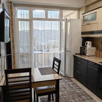 Продается 1-комнатная квартира, 43 м²