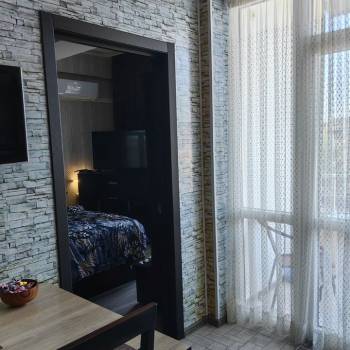 Продается 1-комнатная квартира, 43 м²