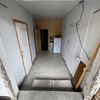 Продается Нежилое помещение, 1000 м²