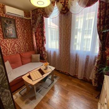 Продается Многокомнатная квартира, 71 м²