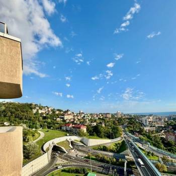 Продается 1-комнатная квартира, 83,4 м²