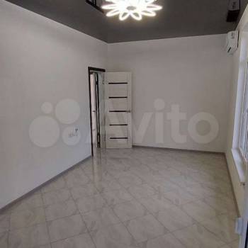 Продается Многокомнатная квартира, 102 м²