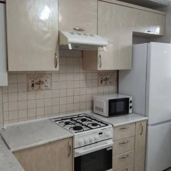 Продается 1-комнатная квартира, 49 м²