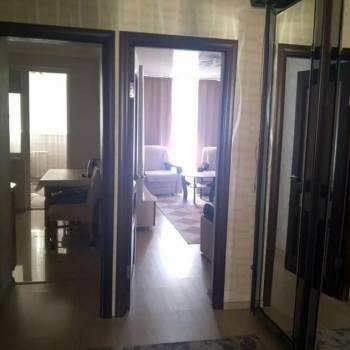 Продается 1-комнатная квартира, 49 м²