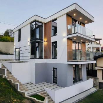 Продается Дом, 195 м²