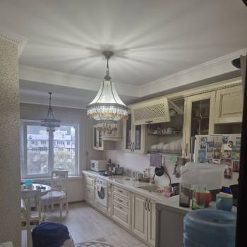 Продается Многокомнатная квартира, 120 м²