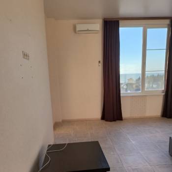Продается 1-комнатная квартира, 51,8 м²
