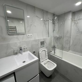 Сдается Многокомнатная квартира, 60 м²