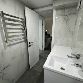 Сдается Многокомнатная квартира, 60 м²