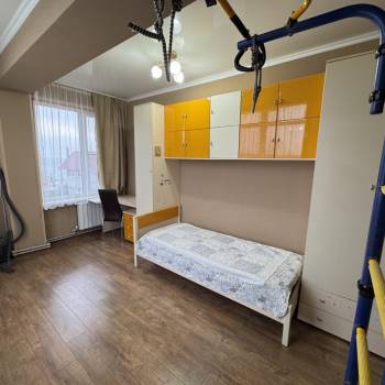 Сдается Многокомнатная квартира, 93 м²
