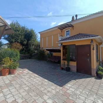 Продается Дом, 200 м²