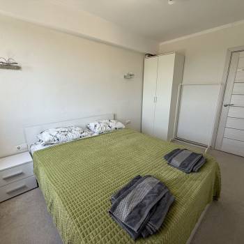 Сдается 2-х комнатная квартира, 77 м²