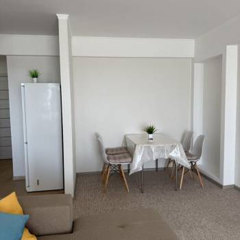 Сдается 2-х комнатная квартира, 77 м²