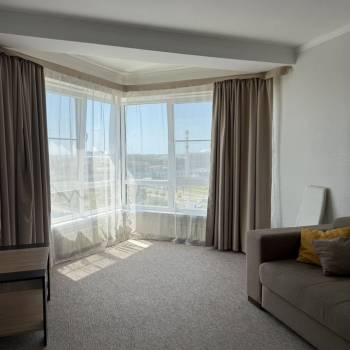 Сдается 2-х комнатная квартира, 77 м²