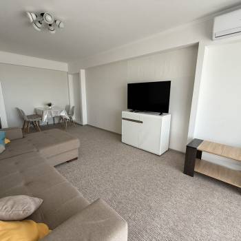 Сдается 2-х комнатная квартира, 77 м²