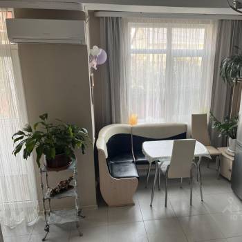 Сдается 1-комнатная квартира, 42 м²