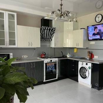 Сдается 1-комнатная квартира, 42 м²