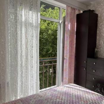 Сдается 1-комнатная квартира, 42 м²