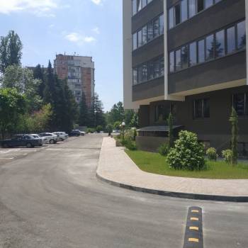 Продается 1-комнатная квартира, 42 м²