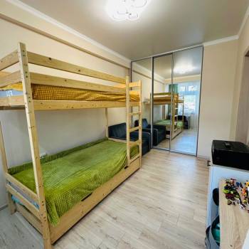 Продается 1-комнатная квартира, 37,4 м²