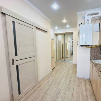 Продается 1-комнатная квартира, 37,4 м²
