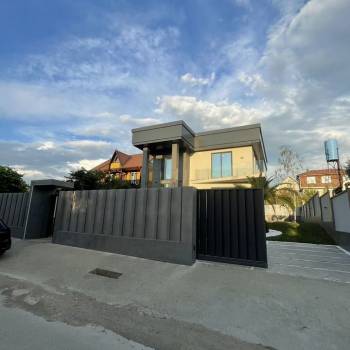 Продается Дом, 200 м²