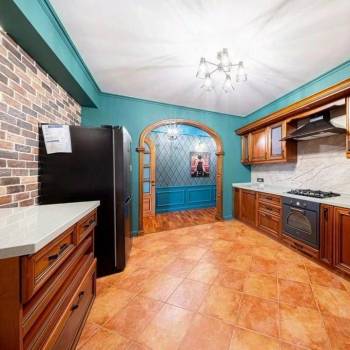 Сдается Многокомнатная квартира, 150 м²