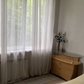 Сдается 1-комнатная квартира, 42 м²