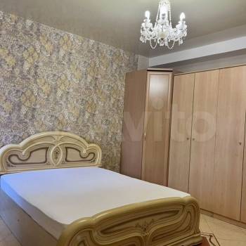 Сдается 1-комнатная квартира, 55 м²