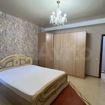 Сдается 1-комнатная квартира, 55 м²