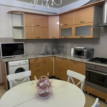 Сдается 1-комнатная квартира, 55 м²