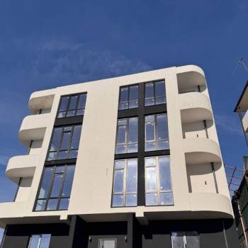 Продается 1-комнатная квартира, 24,7 м²