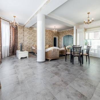 Продается Многокомнатная квартира, 169 м²