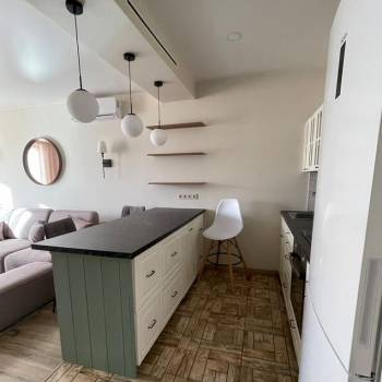 Сдается 2-х комнатная квартира, 82 м²