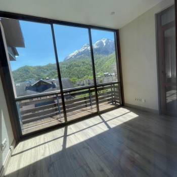 Сдается 2-х комнатная квартира, 82 м²