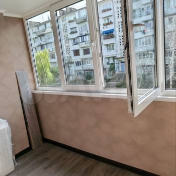 Продается 1-комнатная квартира, 32 м²