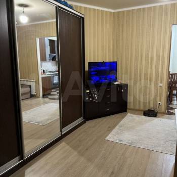 Продается 1-комнатная квартира, 37,5 м²